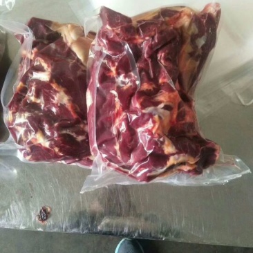 驴肉鲜货，真空包装驴肉。