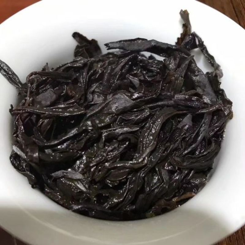 武夷岩茶浓香高山好茶铁罐装搭配手提袋