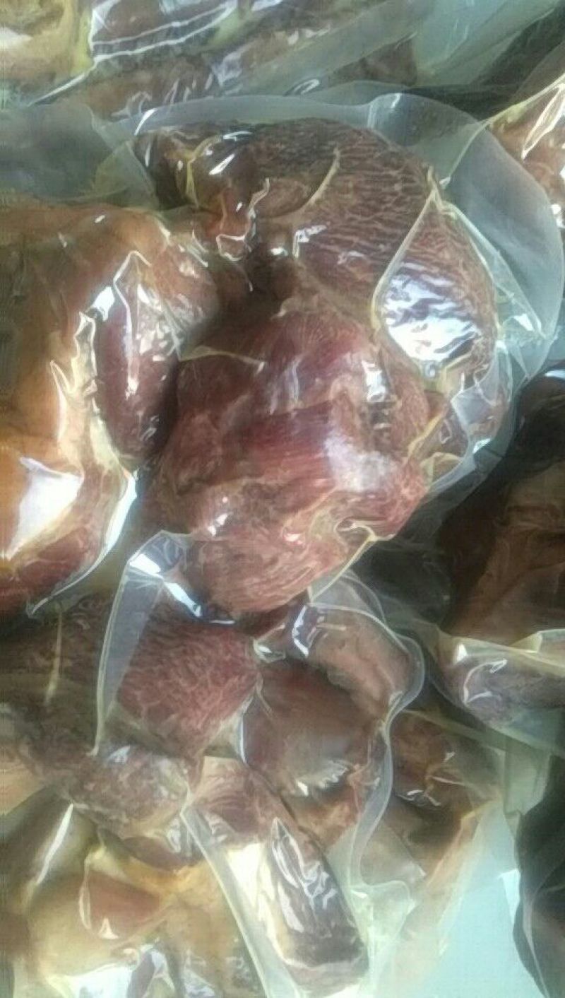 驴肉生熟都有