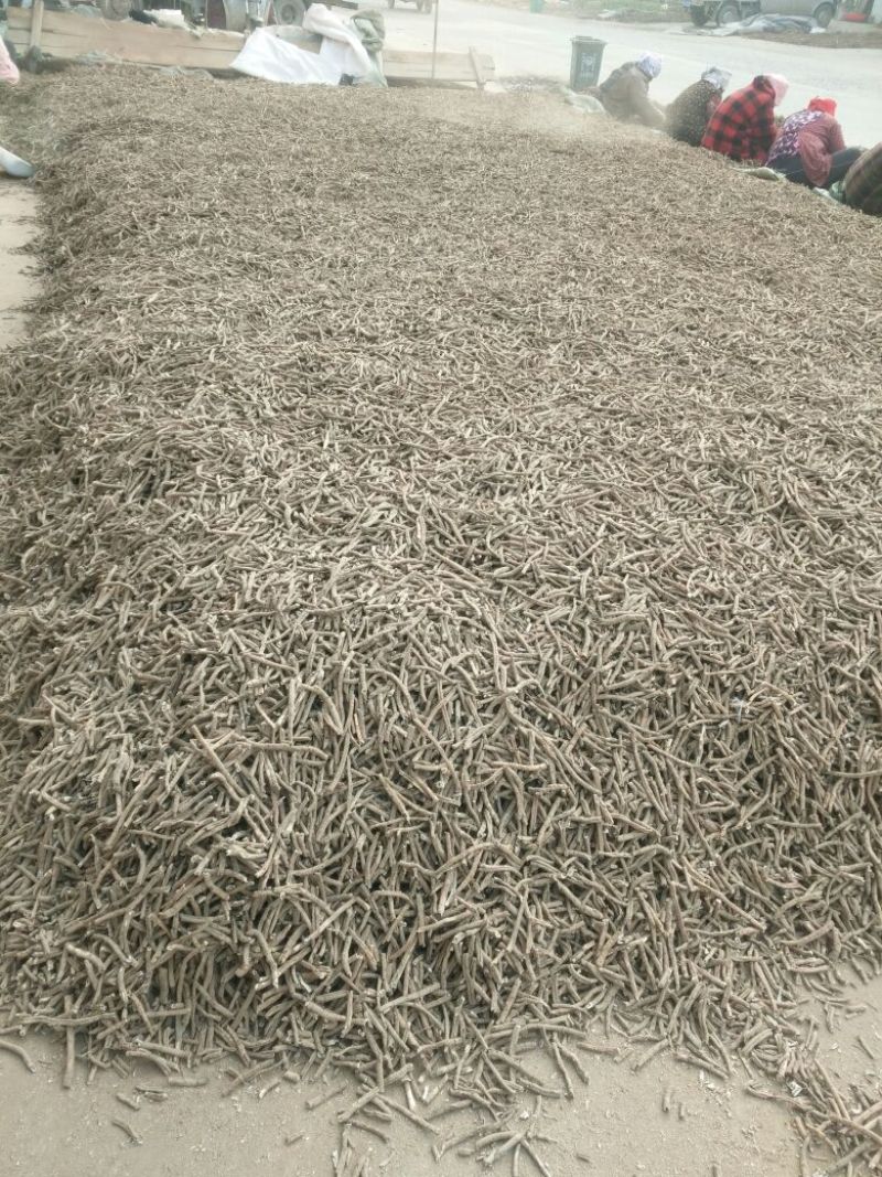 牡丹皮黑丹皮牡丹皮连丹皮大货产地直销凤丹无硫手工去木芯