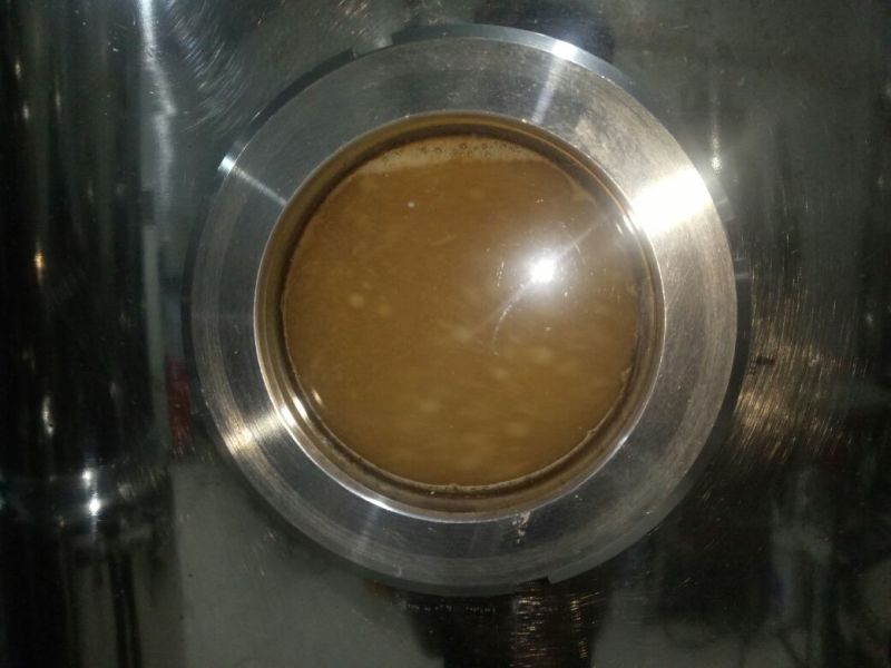 小黑平菇厚5~7cm浅灰色