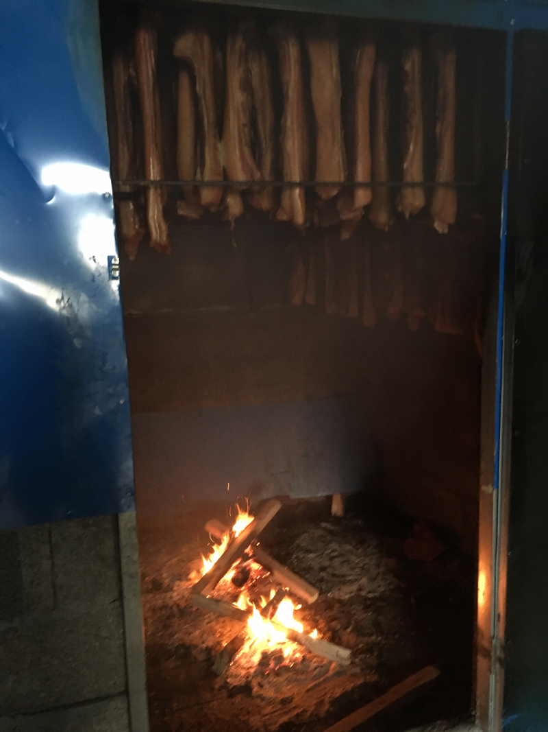 正宗湘西柴火烟熏腊肉