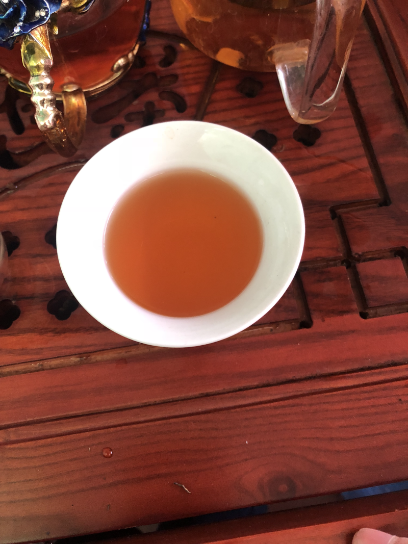 桐木关桂圆香金骏眉红茶