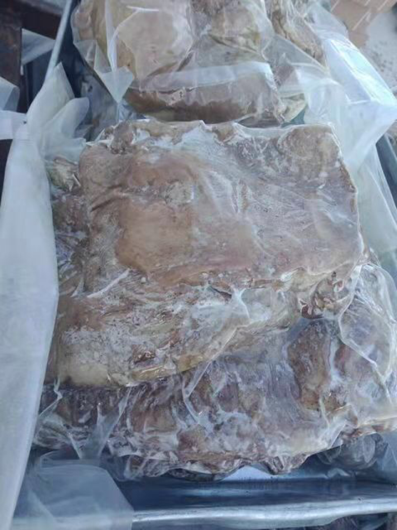 内蒙进口8分熟羊肉一柜25吨起订，价格优惠，欢迎来电。