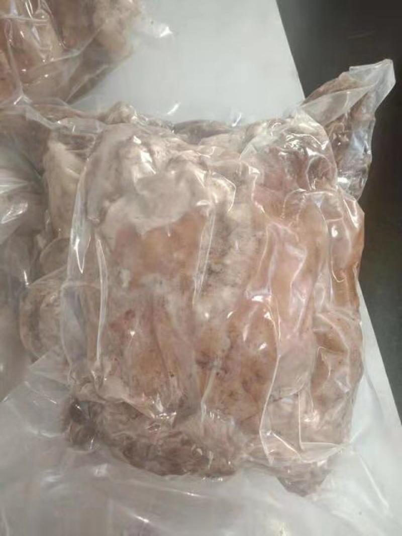 内蒙进口8分熟羊肉一柜25吨起订，价格优惠，欢迎来电。