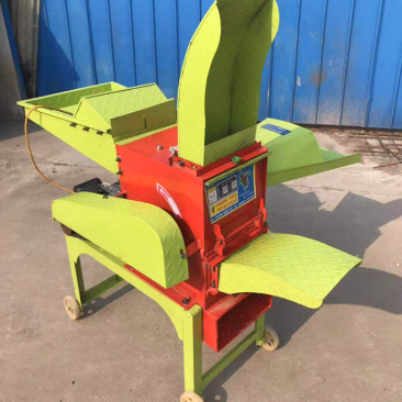 680新型铡草粉碎揉丝机