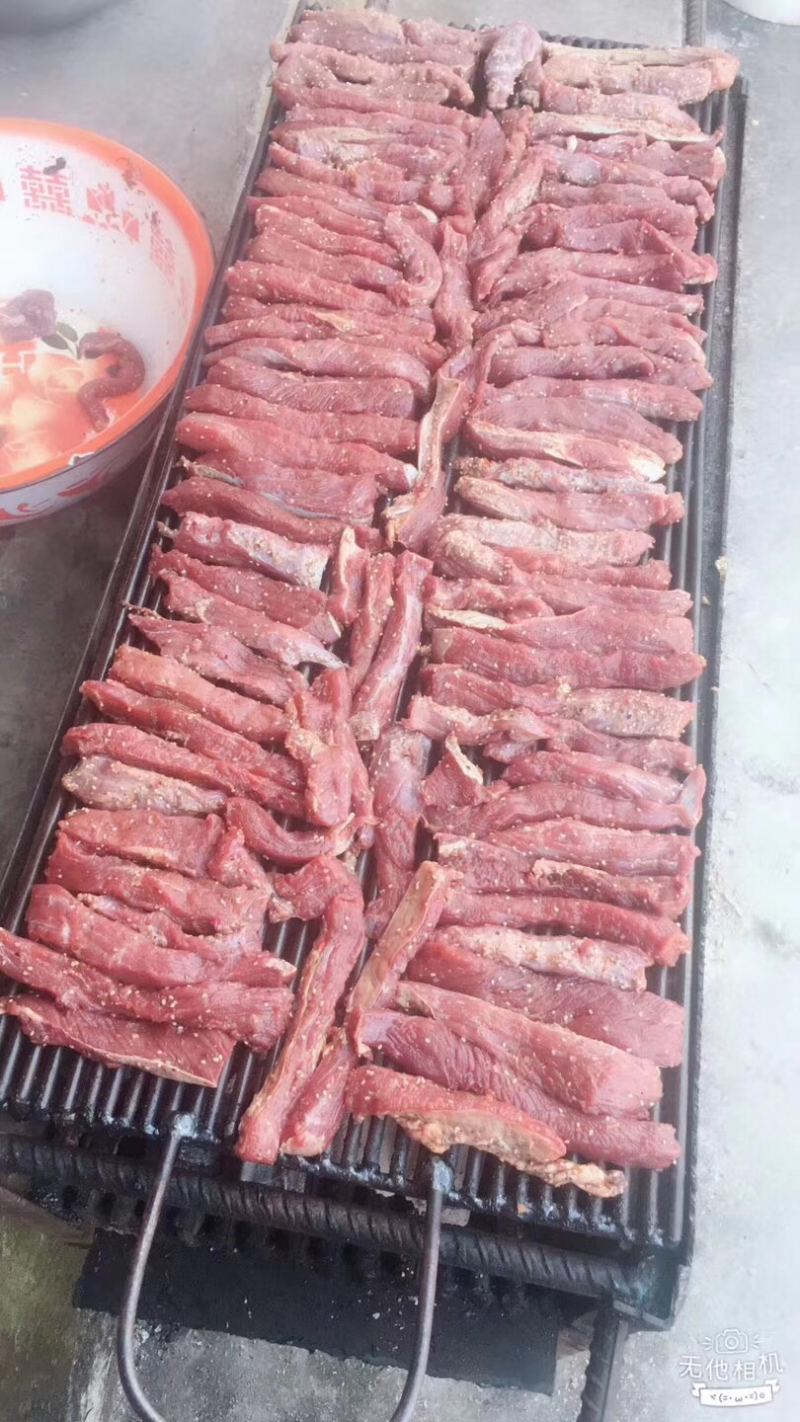 磨黑牛肉干巴，100克/袋