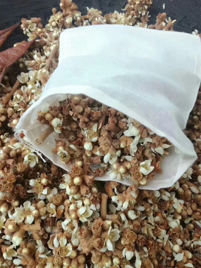 苏州西山正宗古法熬制枇杷膏，绝对正