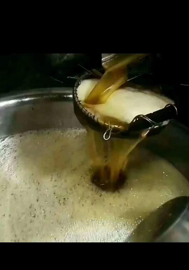 茶油。茶籽