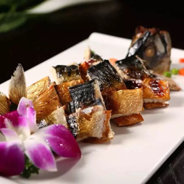 工厂直销碳烤青花鱼，特色食材舟山特产