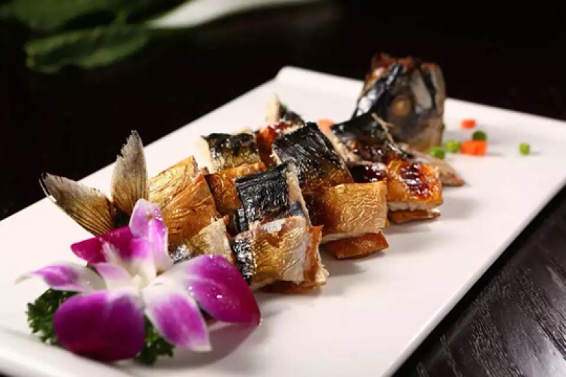 工厂直销碳烤青花鱼，特色食材舟山特产