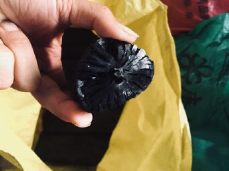 果木炭