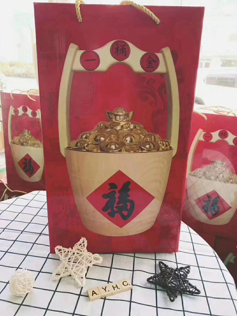 一桶金坚果礼盒