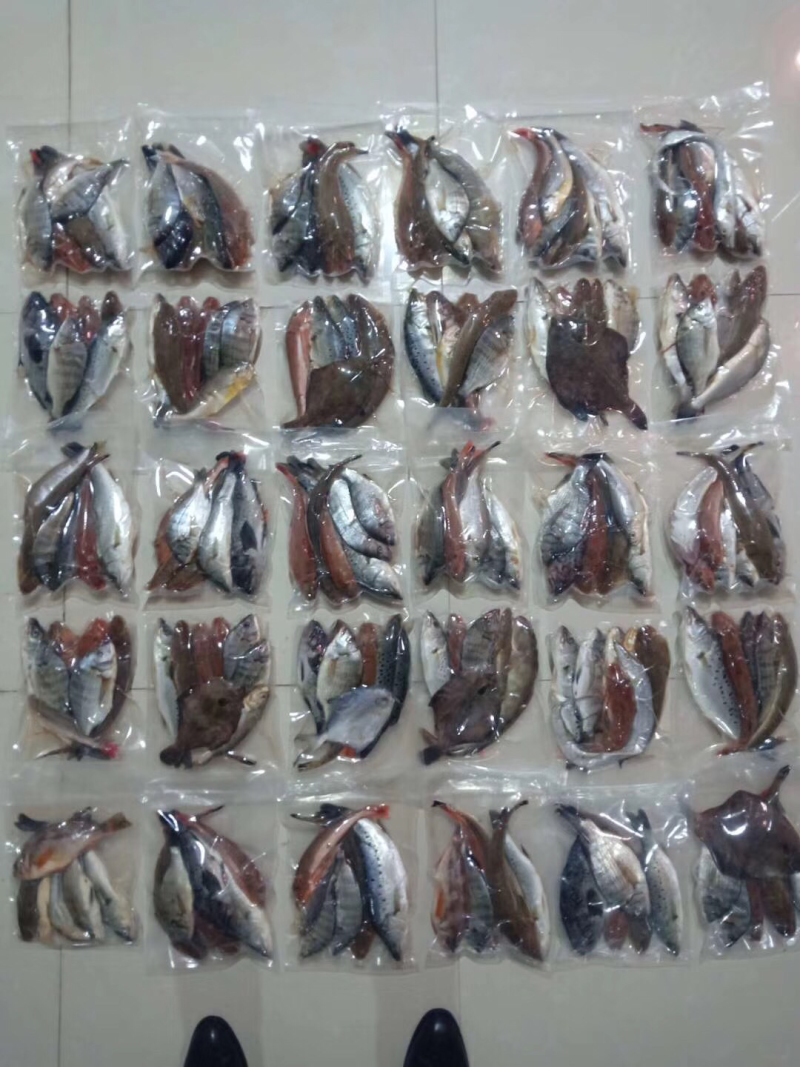 锅贴杂鱼
