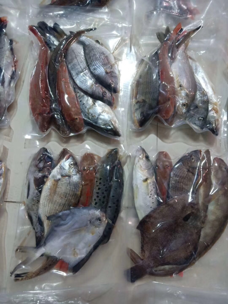 锅贴杂鱼