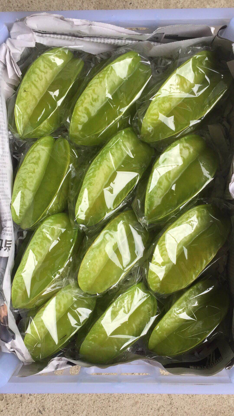 甜杨桃0.35两以上2.3元一斤
