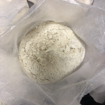豆渣水分很少，每天300斤到800斤