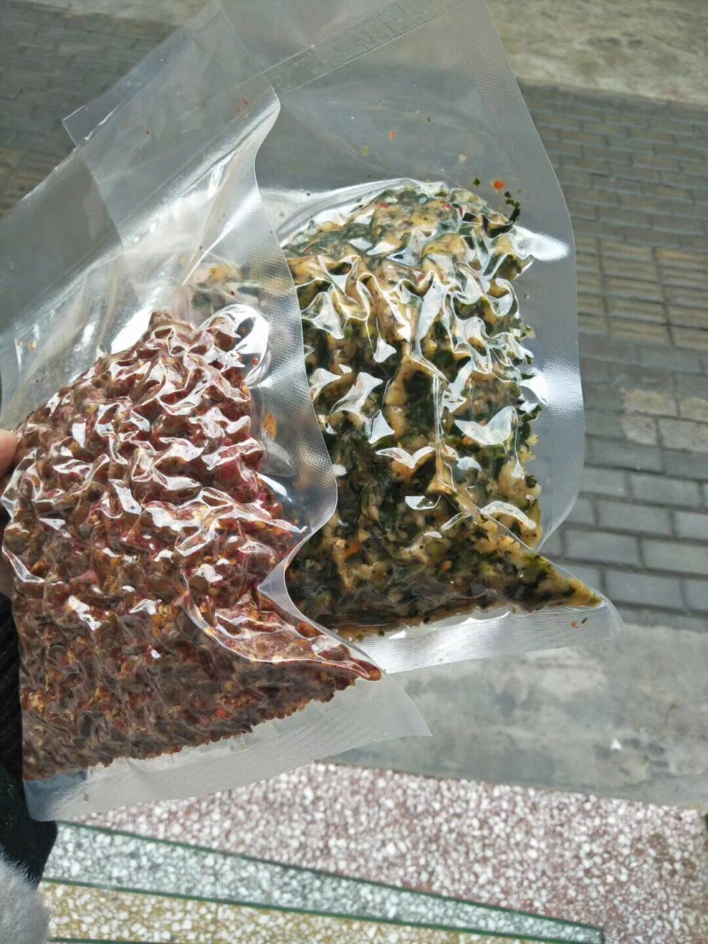 自制四川。盐菜。豆鼓。炸辣子。霉豆腐。