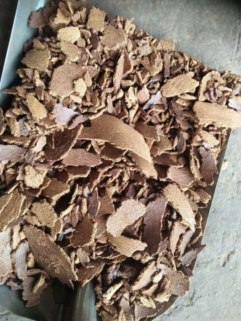 小榨油厂本地菜籽高温压榨菜籽饼，香味浓郁，颜色好看