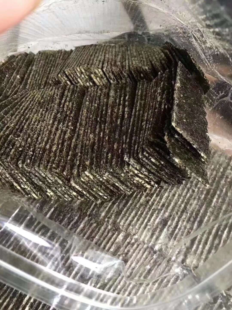 海苔切片芝麻夹心海苔