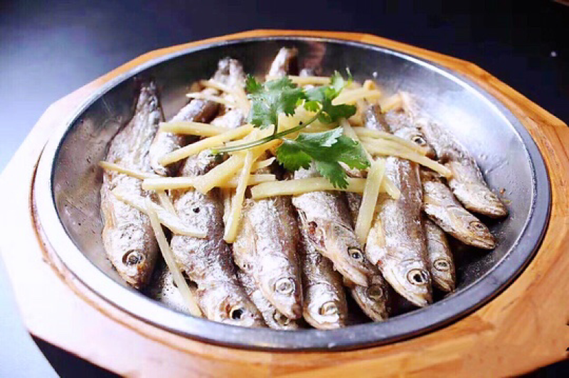 万绿湖鱼干炸鱼干餐厅专用