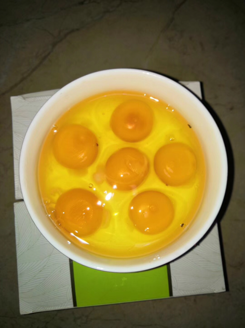 新鲜鸡蛋
