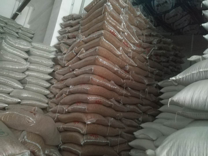 荞麦大量有货，有自己的档口和仓库，做了40年了，诚信为本
