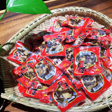 羊角双鸽豆干10克散装麻辣泡椒五香烧烤牛肉味