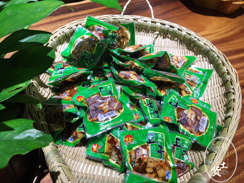 羊角双鸽豆干10克散装麻辣泡椒五香烧烤牛肉味