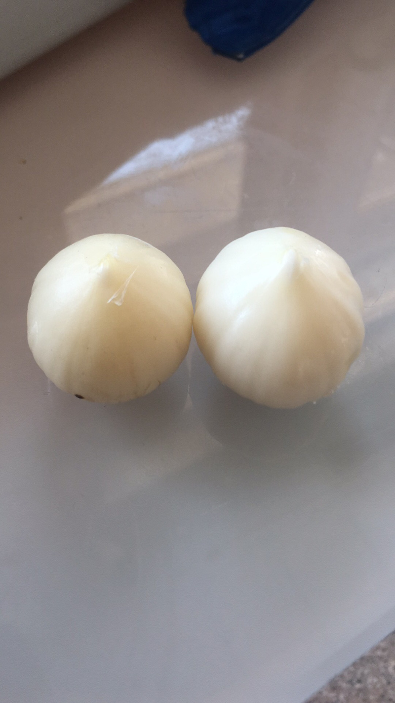 精品独头蒜，果型饱满，色泽优美