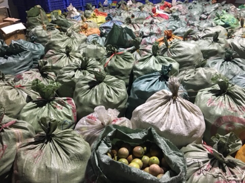 紫香新鲜百香果大量上市
