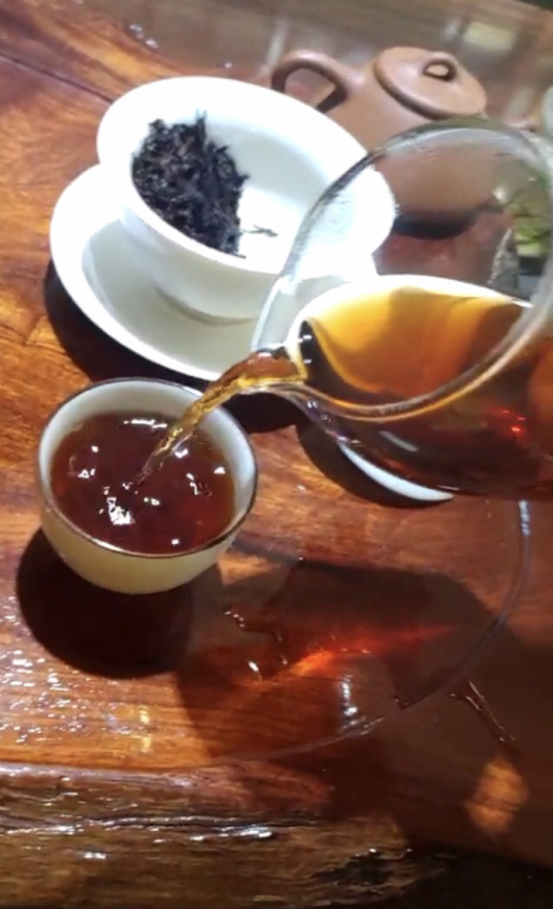 2016年布朗山宫廷金芽熟茶小青柑原料