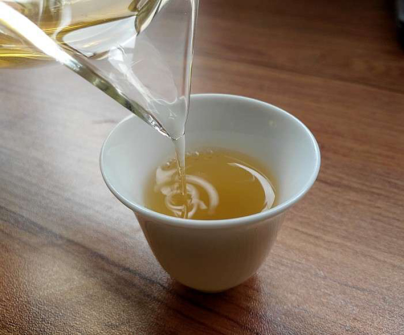 2019年早春勐库大雪山357克普洱茶生茶臻品系列