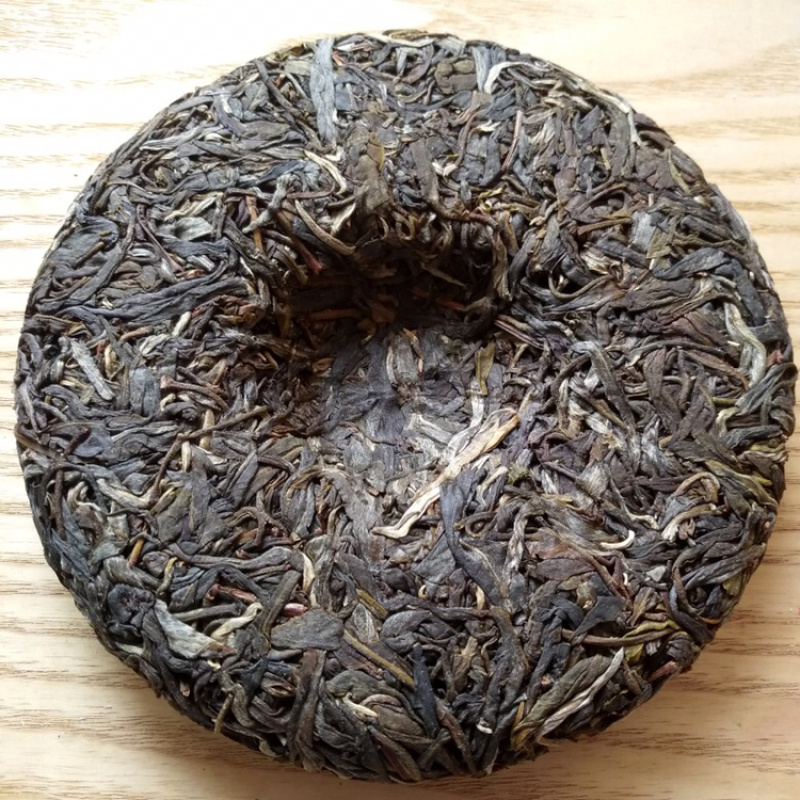 2018早春邦东岩茶云南普洱茶生茶357克臻品系列