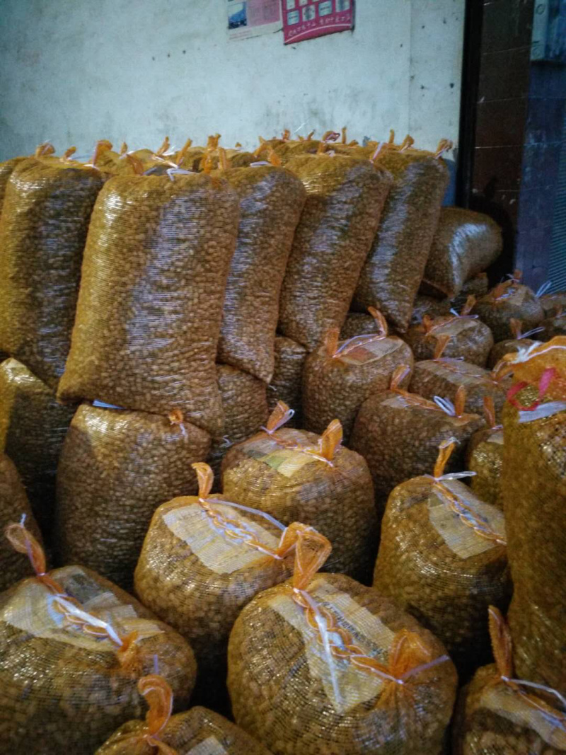 红米两粒鲜花生大量供应，欢迎新老客户定购。诚信为本