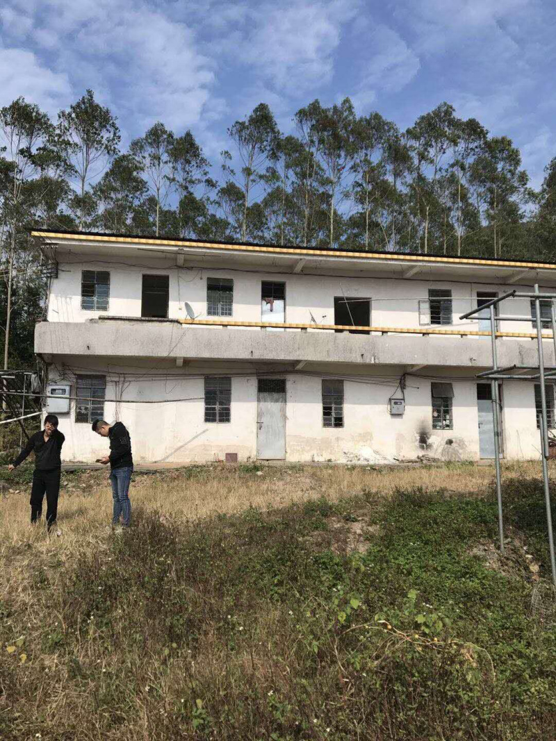 鱼塘25亩，地20亩转让。养殖基地。养什么都可以