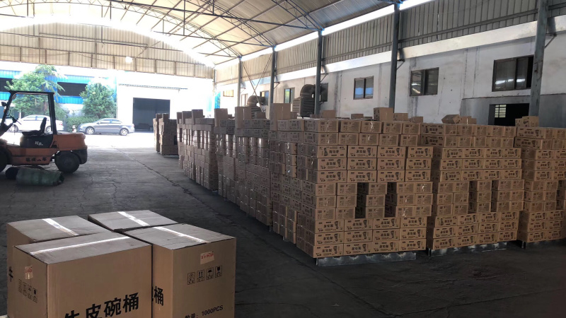 批发零售嗨吃家网红酸辣粉，（著名演员梁天代言）正版红薯粉