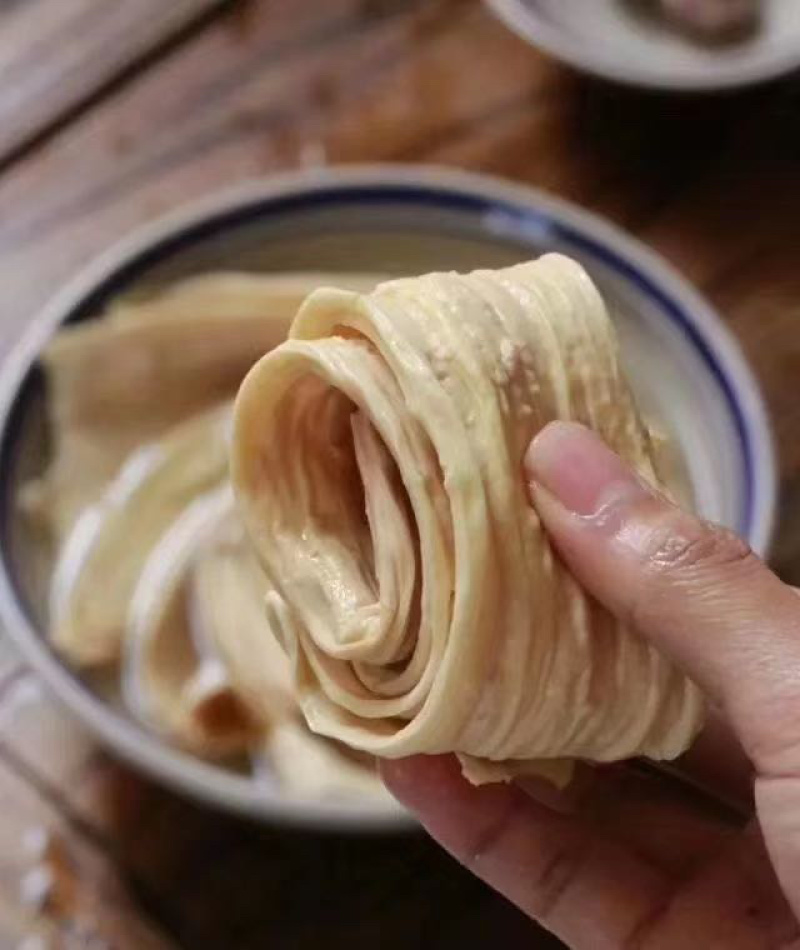 纯手工腐竹好吃有嚼劲。
