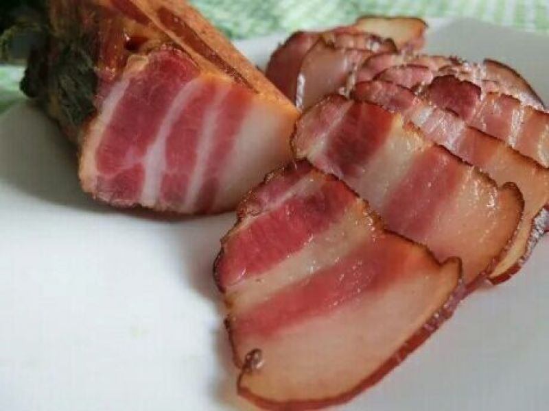 腊肉食用后腿肉加工