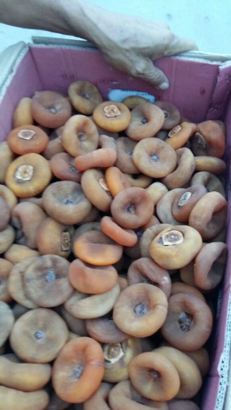 优质柿饼1~2两一个，各式各样的都有
