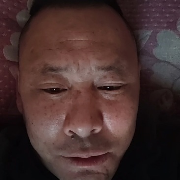 水晶富士苹果条纹偏红红富士苹果大量上市，货源充足。