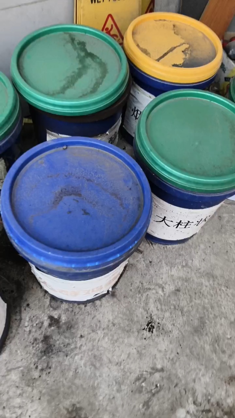 发酵鸡粪，增强活性，解除土壤板结，使苗齐苗壮，增加肥力