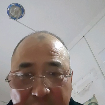 小棵波菜大量上市了。欢迎新老客户前来选购。保证质量。