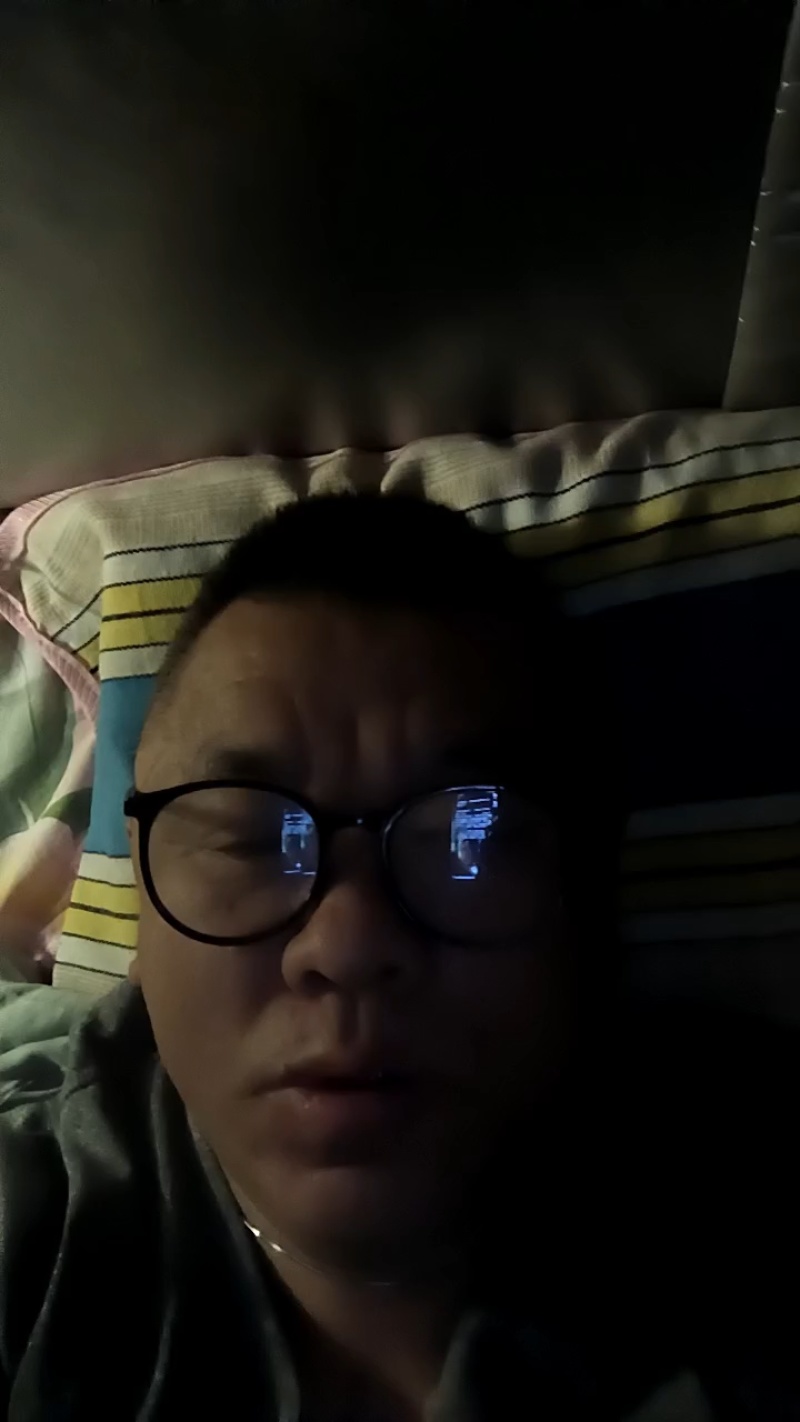 中油.5号精品油桃，硬度高，皮毛好专业代收代办