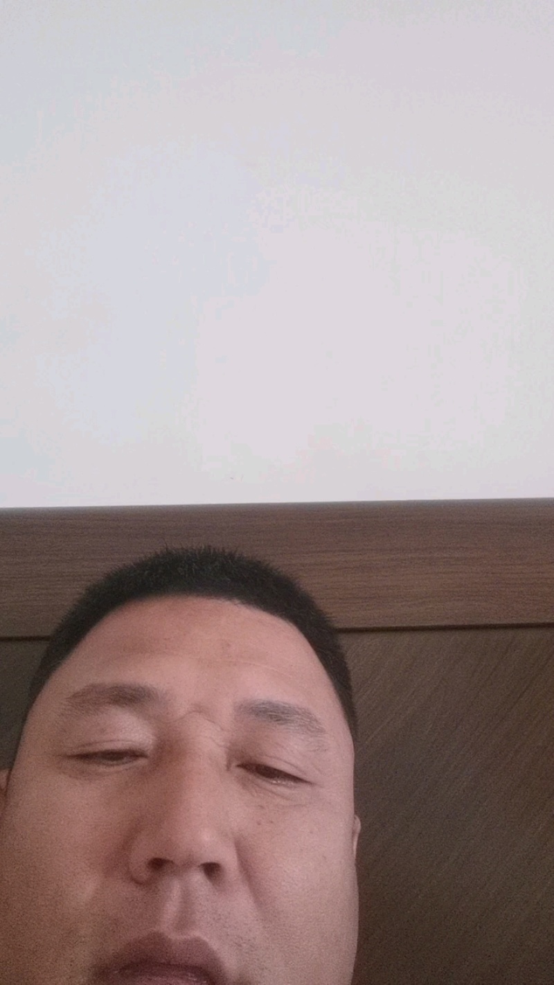 硬粉西红柿自然熟，沙瓤甜润，量大价优产地直发
