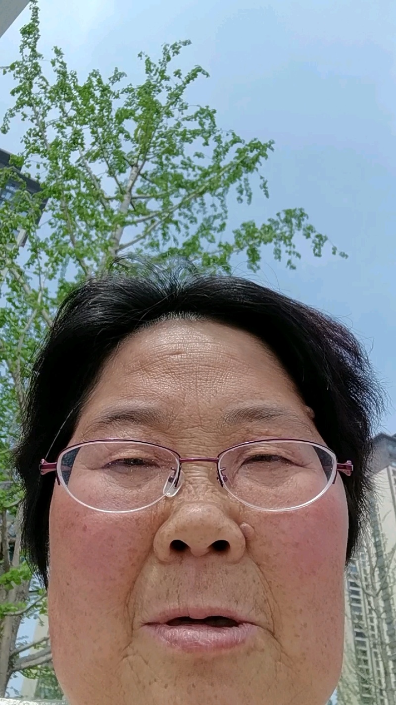 精品山西万荣纸加膜红富士苹果羊奶苹果产地直发香甜脆嫩