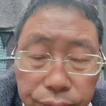 九斤黄山药，现挖现卖，特新鲜，特脆。皮黄色亮，有卖相。