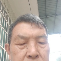 解放钟大枇杷，大果形，9斤左右泡沫箱装装。