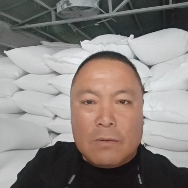 红薯淀粉，自产自销，高筋高韧无泥沙无异味全年供应无杂质