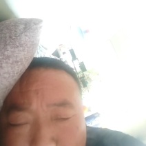 蒜薹，上市，大量上市红帽蒜苔品质好价格优
